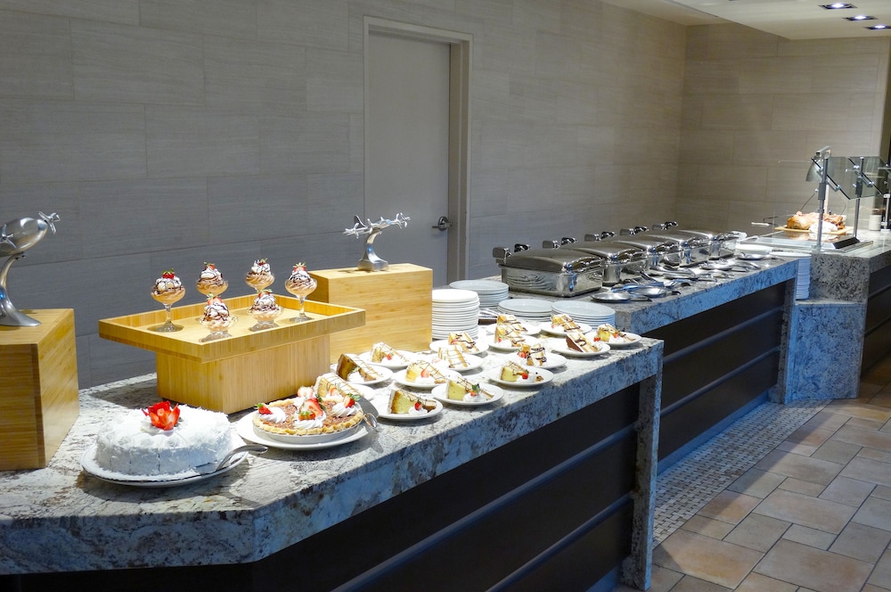 Doubletree by Hilton Houston Hobby Airport - photo 36
