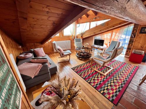 Casa Elenina — 4-Star Luxury Hotel in Gravedona-San Gregorio, Italy