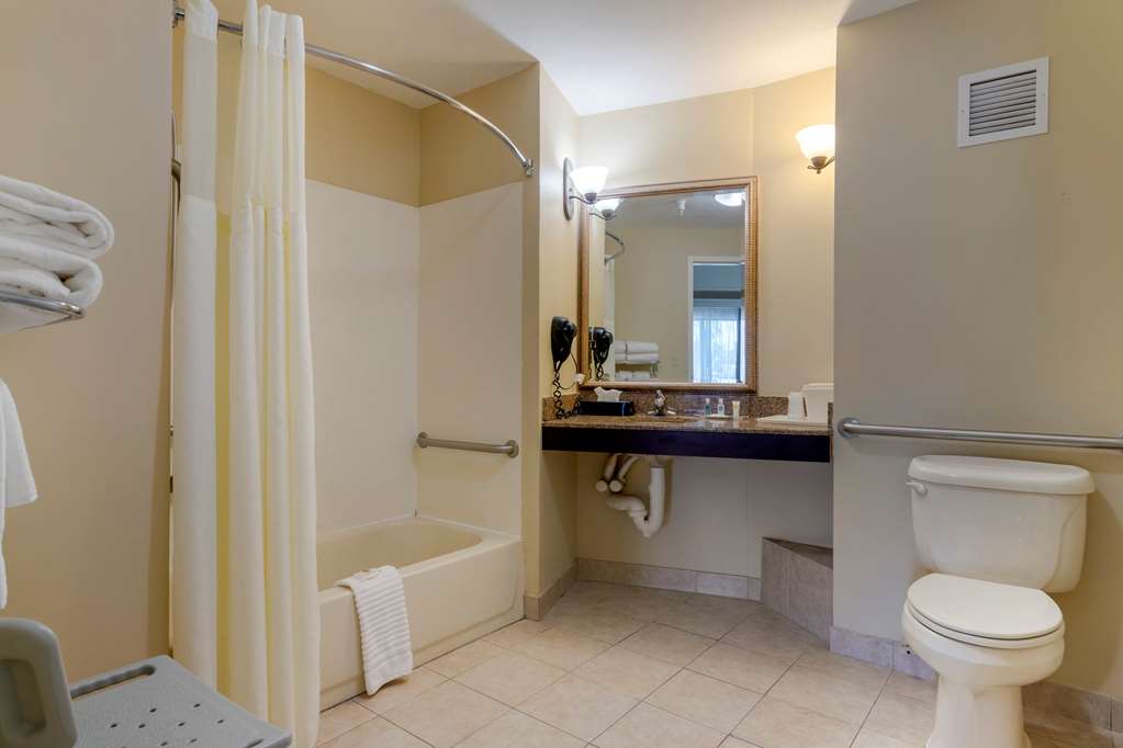 Comfort Suites Savannah North I 95 - photo 9
