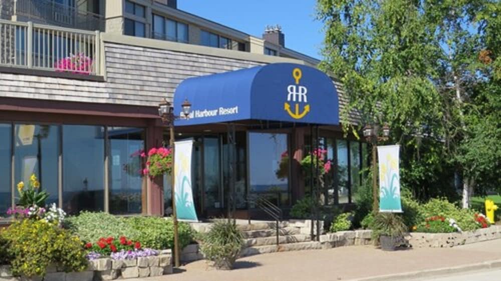 Royal Harbour Resort - last minute hotel in Collingwood