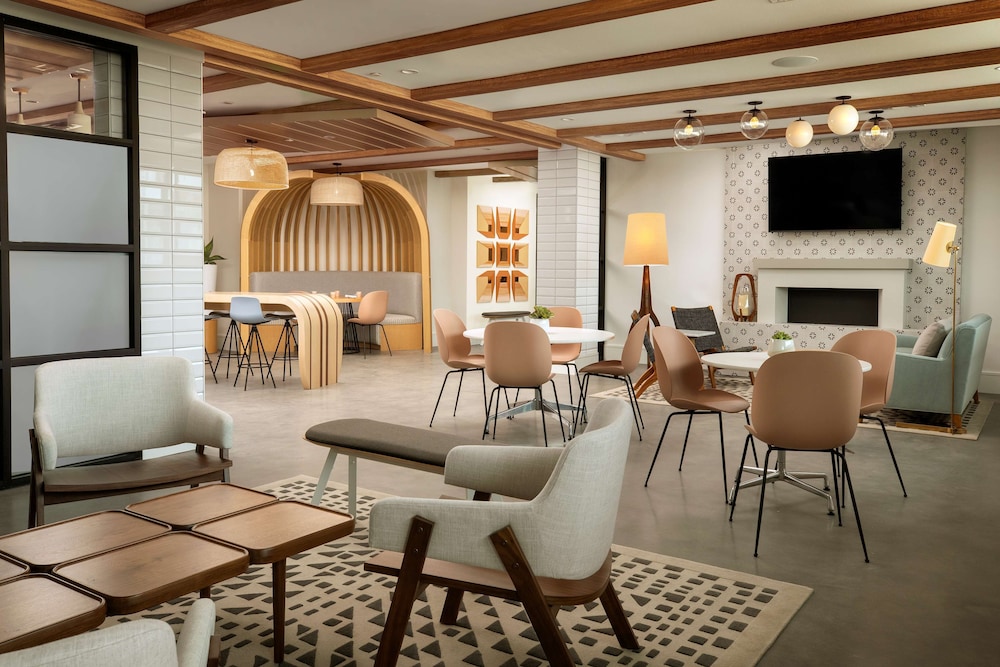 The Monsaraz San Diego Tapestry Collection by Hilton - photo 4