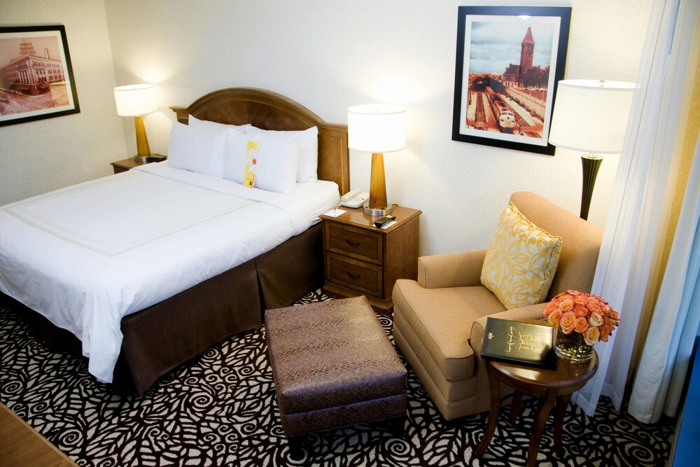 Marriott Milwaukee West - photo 13