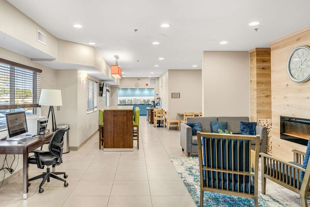 Country Inn & Suites by Radisson Brookings SD - photo 4