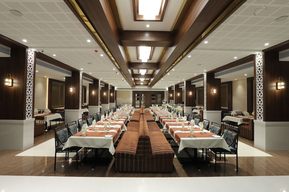 Hotel S3 Park Ambernath in Thane, India