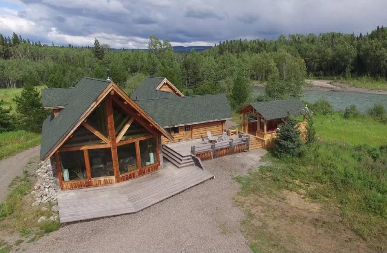 Ldr Lodge Last Dollar Ranch — Smithers — photo 2