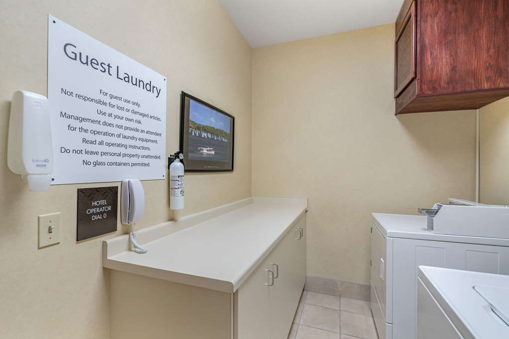 Comfort Suites Lake Geneva East - photo 32