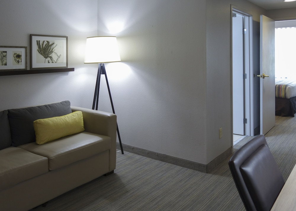 Country Inn & Suites by Radisson Washington D.C. East Capitol Heights MD - photo 13