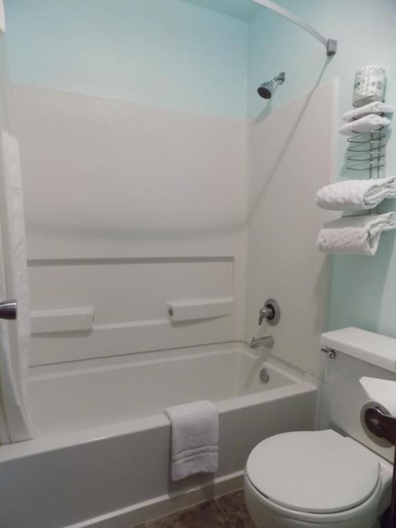 Americas Best Value Inn Tucumcari - photo 4