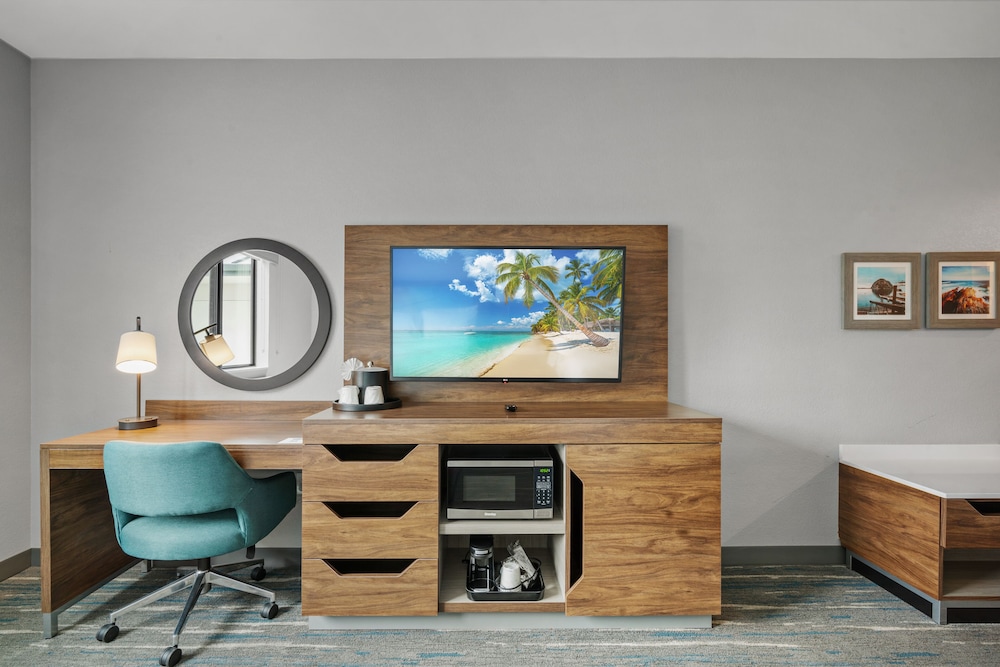 Hampton Inn by Hilton Morro Bay - photo 14