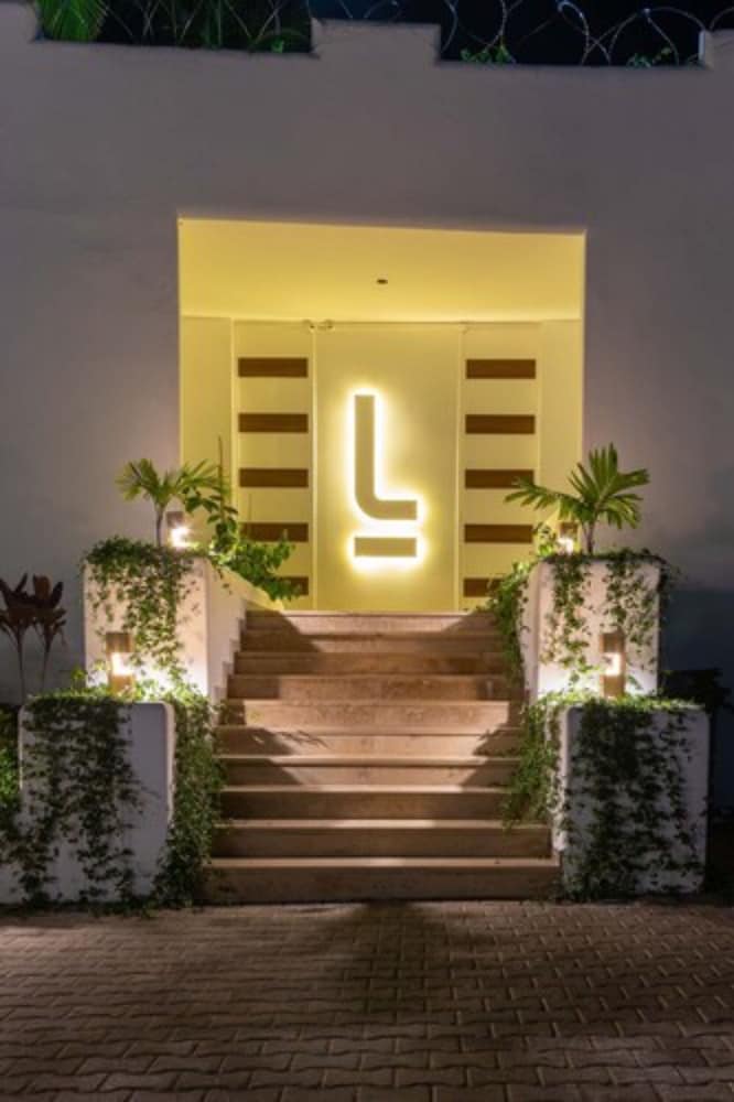 The Lead Hotel — Freetown — photo 2