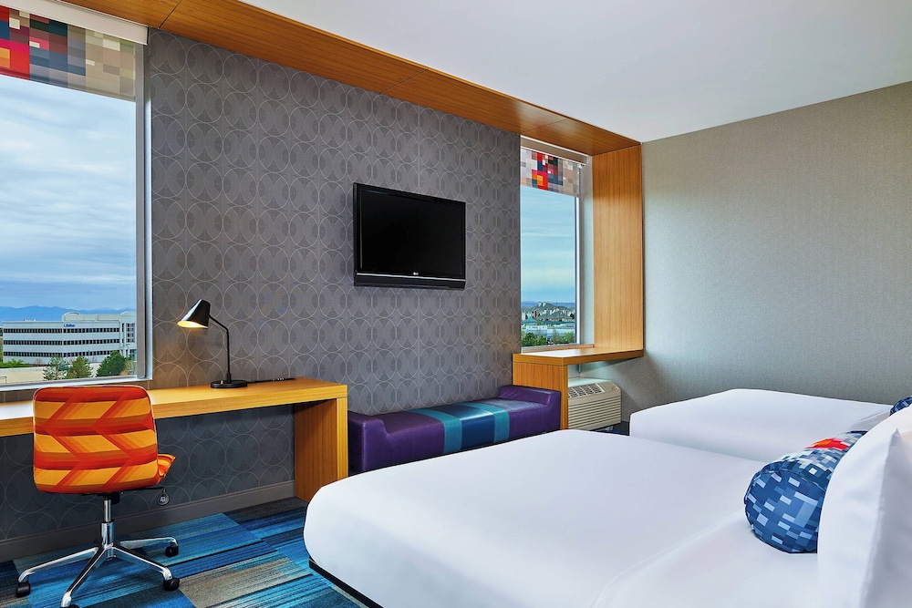 Aloft Denver Airport at Gateway Park - photo 5