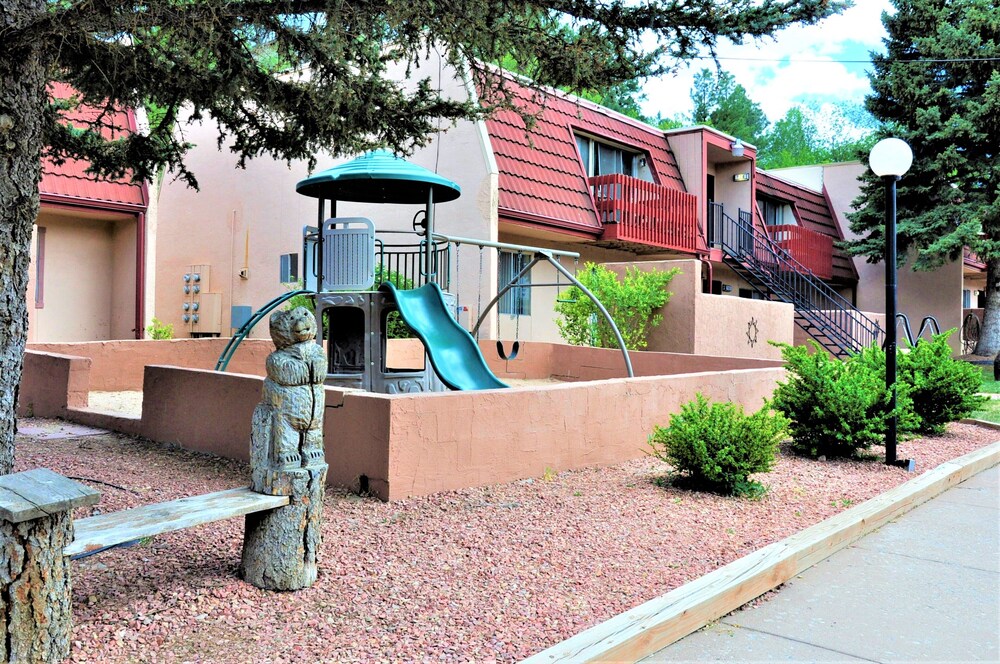 Pinecliff Village Resort - photo 35
