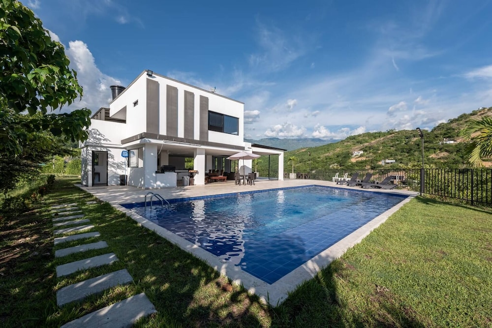Uminos Spa & Resort - carbon neutral hotel in Almaty