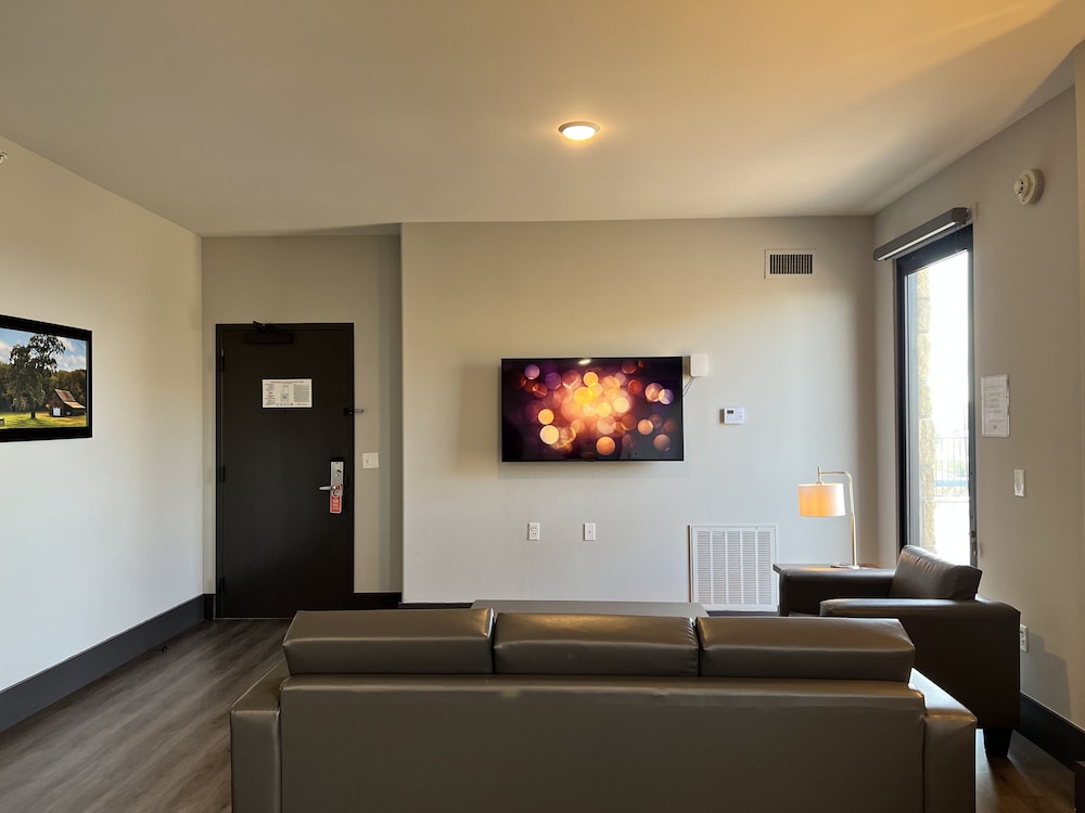 The Oread Lawrence Tapestry Collection by Hilton - photo 65