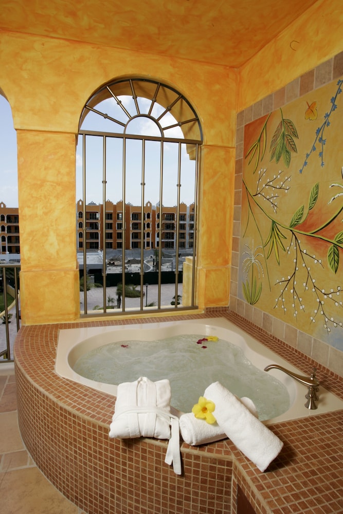 Jetted Tub