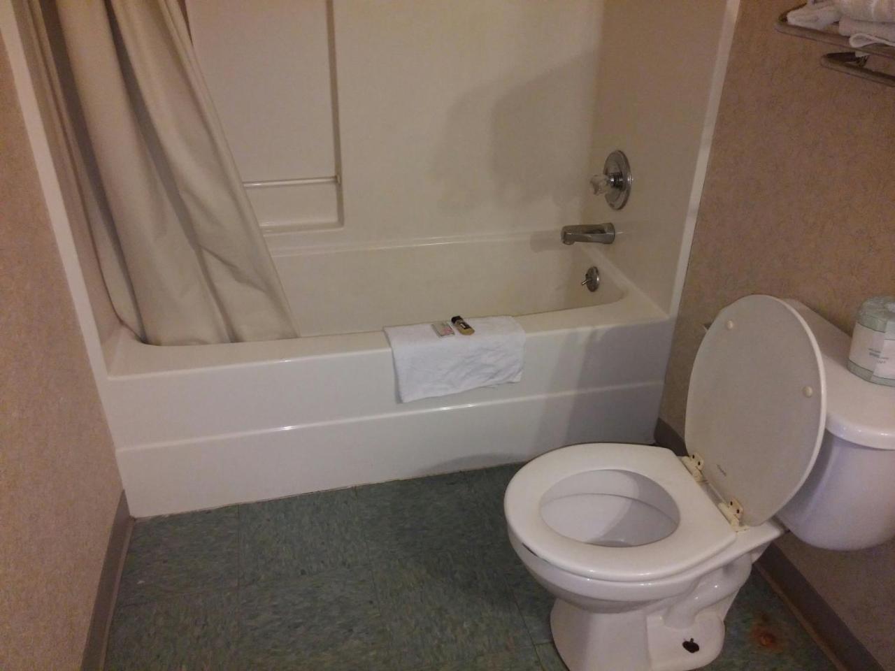 Stone Brook Inn - photo 3