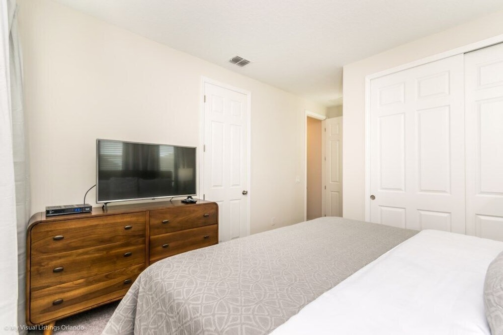 Solara Resort 9 Bedroom Villa by RedAwning - photo 6