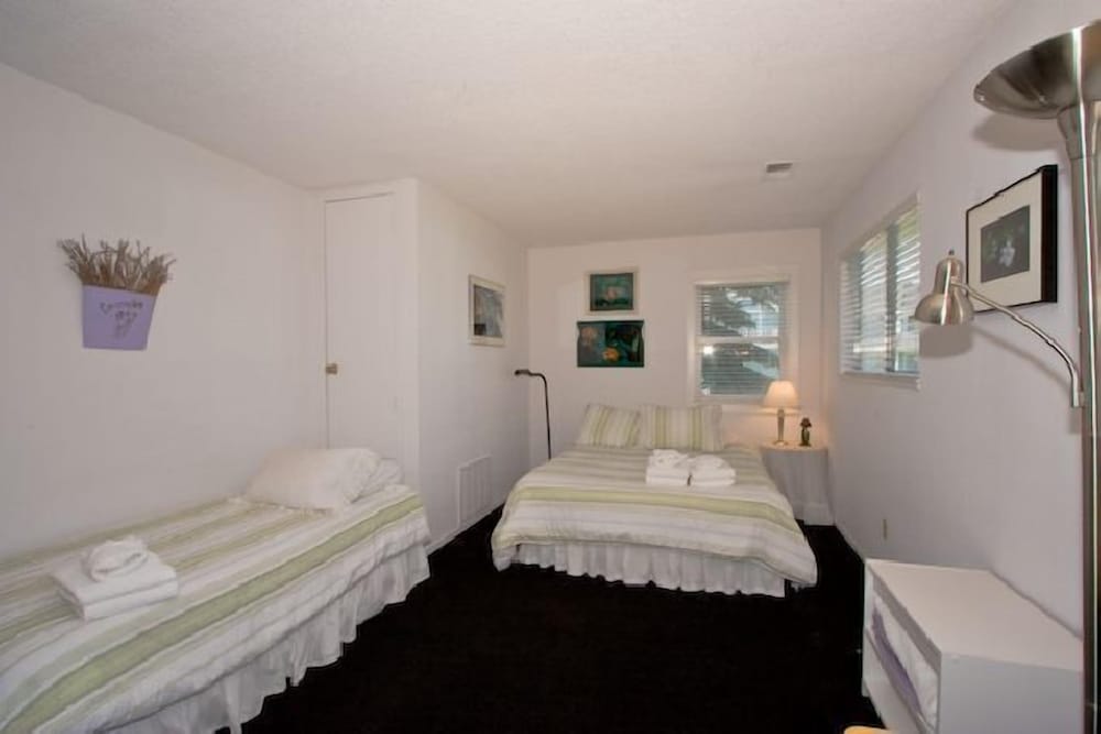 2136 Venice Dr. - photo 5