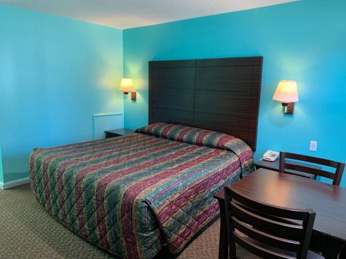 Scottish Inn Clanton - photo 17