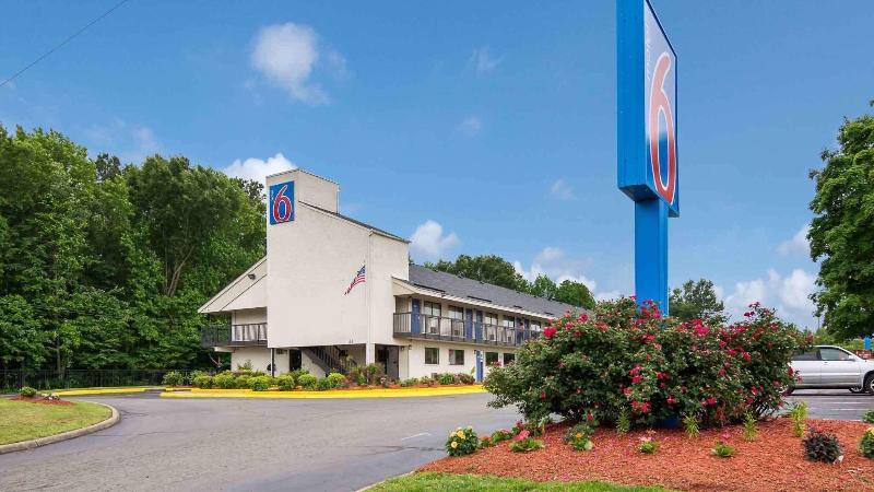 Motel 6 Richmond VA Midlothian Turnpike in Richmond, United States