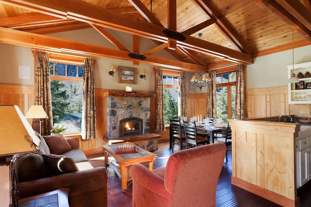 Tamarack Lodge and Resort - photo 15
