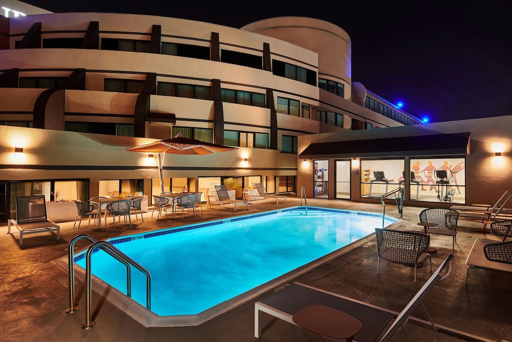 DoubleTree by Hilton Fullerton — hotel in Fullerton