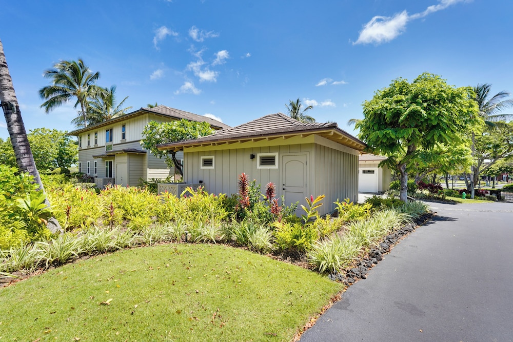 Luxe Maunalani Resort Condo w Pool Beach Access - photo 23
