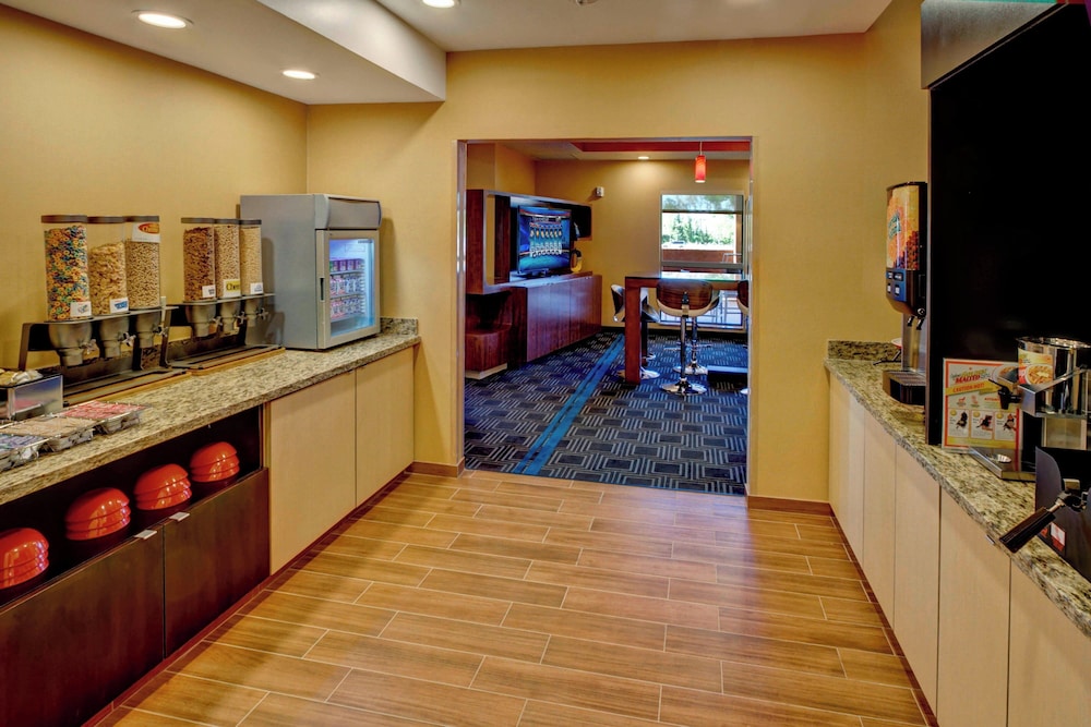 Towneplace Suites Oklahoma City Airport - photo 32