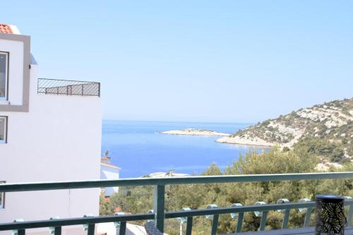 Villa Luger 2 Dachgeschoss — 4-Star Luxury Hotel in Rogoznica, Croatia
