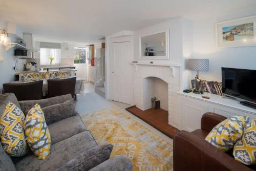 Sun Hill cottage — 4-Star Luxury Hotel in Cowes, United Kingdom