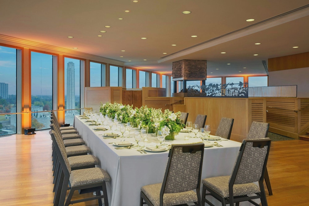 The Westin Kansas City at Crown Center - photo 63