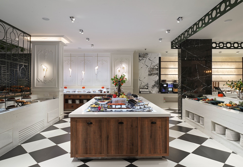 מזון ומשקאות