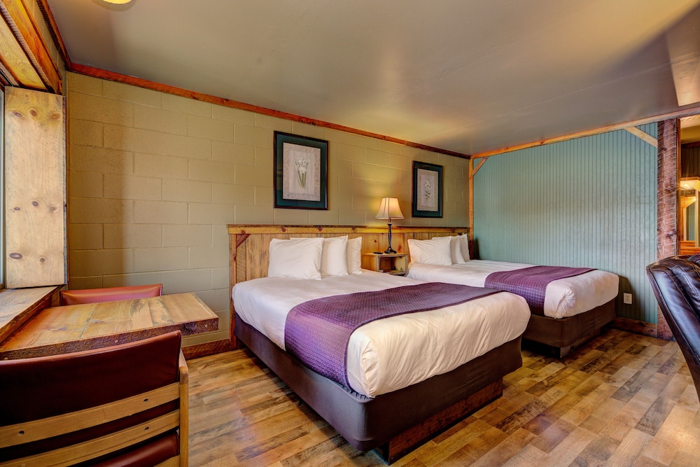 Holiday Motel and RV Park - photo 14