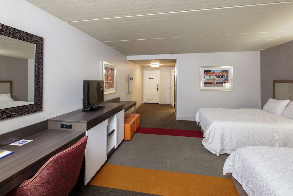 Hampton Inn & Suites Austin Cedar Park Lakeline - photo 12