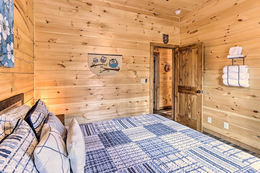 Coosawattee River Resort Cabin w Private Hot Tub - photo 6