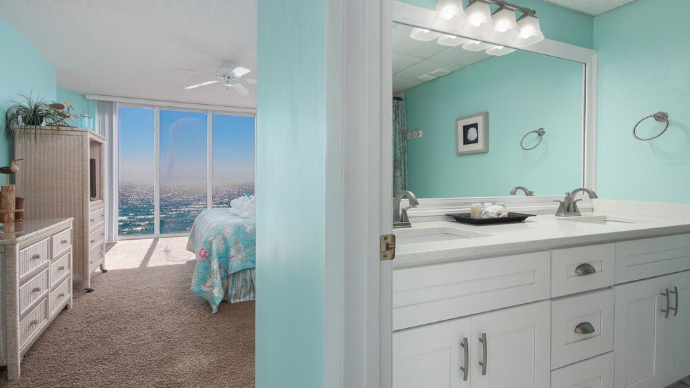Long Beach 4 1007E 556192 by RedAwning - photo 14