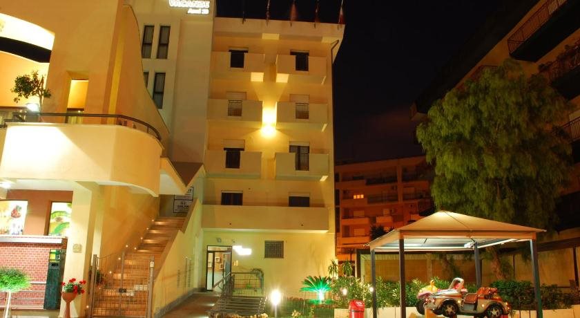 Case Vacanze Anni 20 — 4-Star Luxury Hotel in Bagheria, Italy