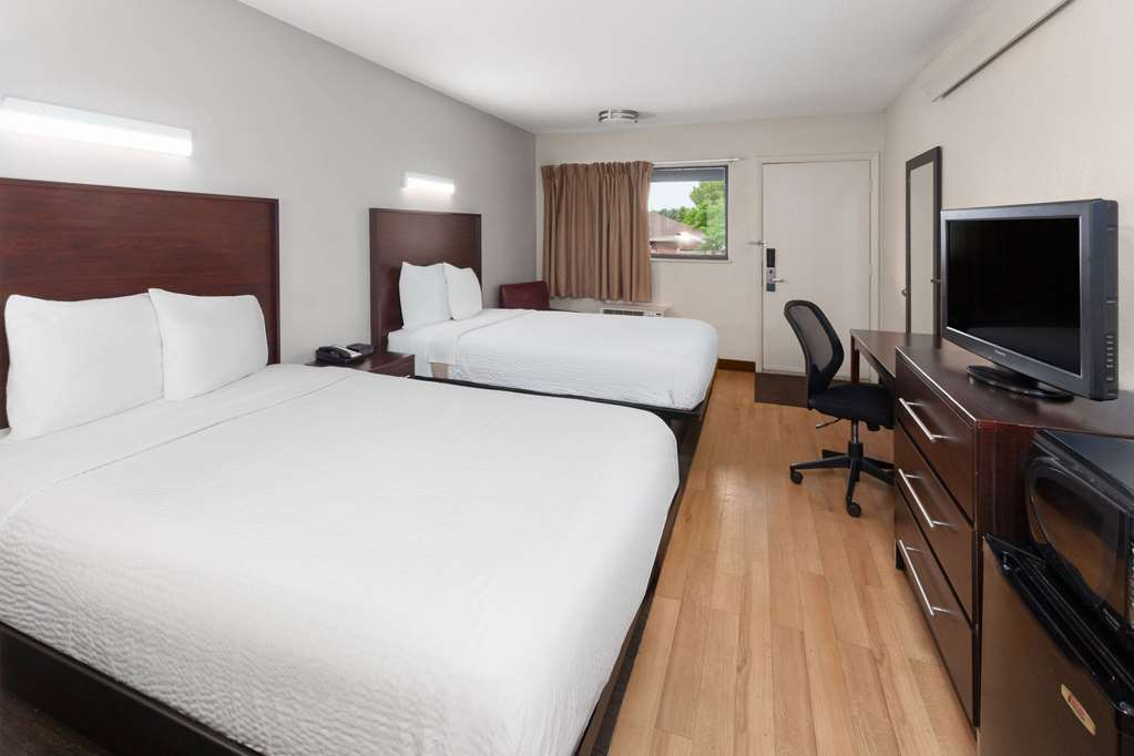 Travelodge by Wyndham Peoria - photo 15
