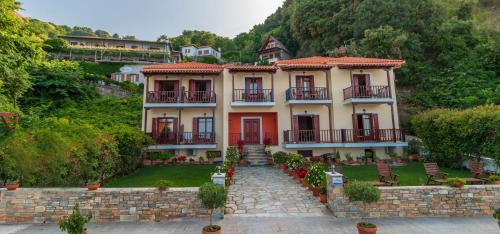 Pelagos Hotel — Unknown City — photo 4