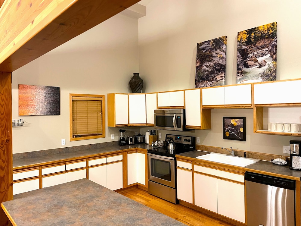 Gold Point Resort Breckenridge by Vacatia - photo 37