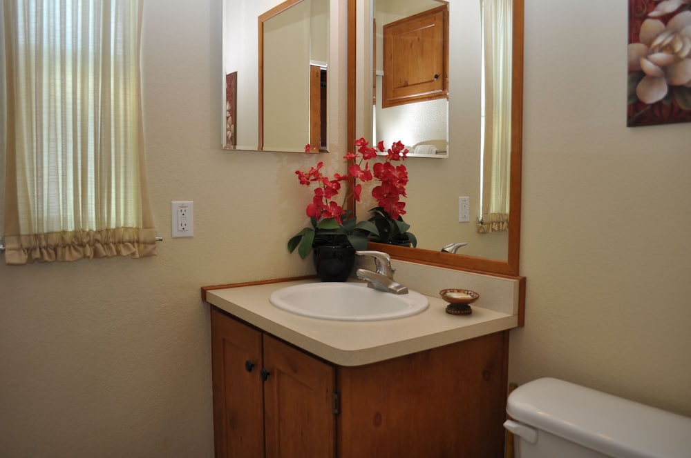 Thousand Trails Las Vegas RV Resort - photo 11