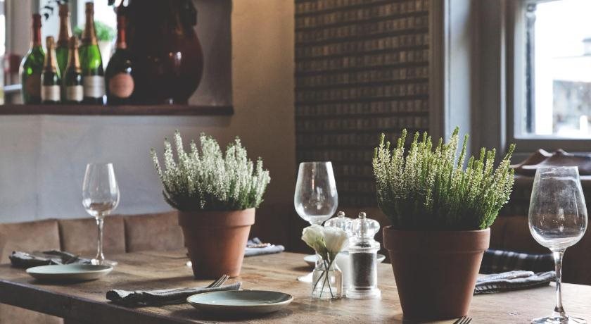 The Old Drum - carbon neutral hotel in Petersfield