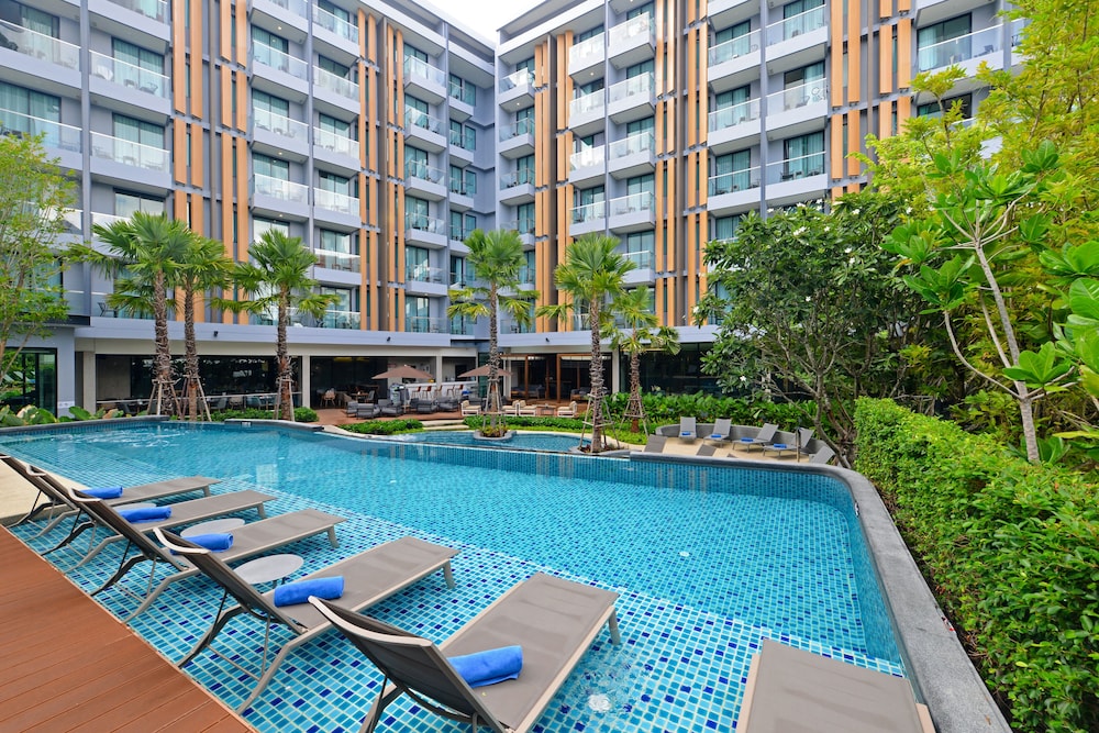 Hotel Amber Pattaya — 4-Star Luxury Hotel in Pattaya, Thailand