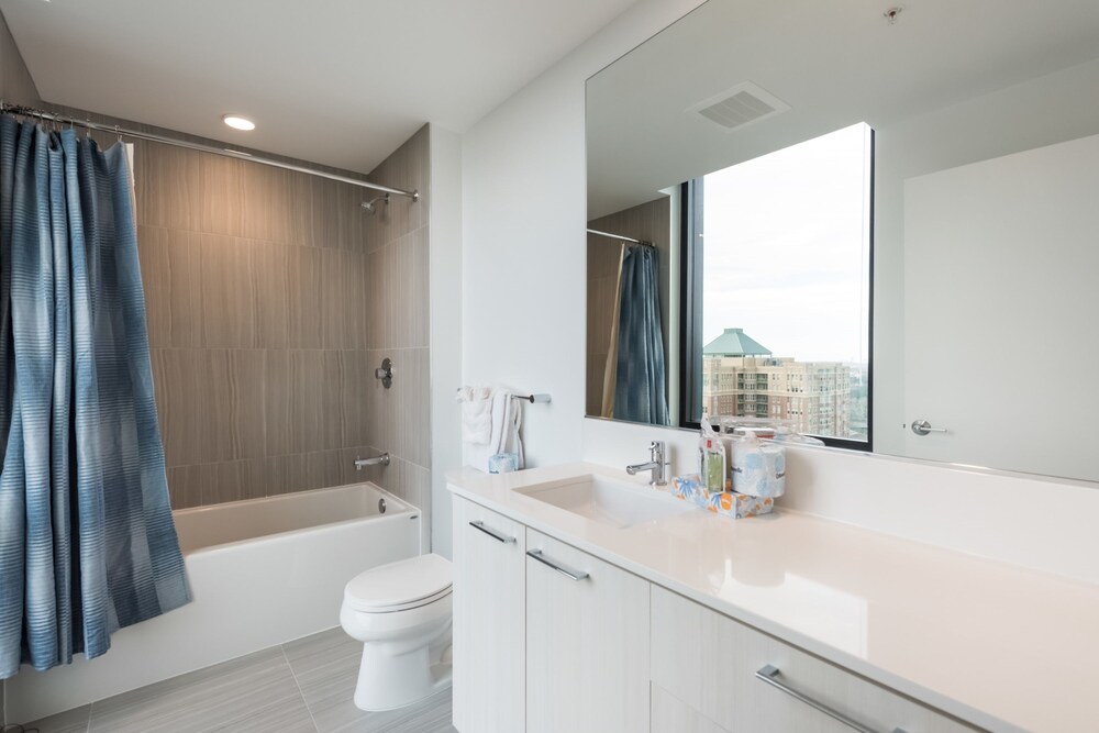 Global Luxury Suites at Reston Town Center - photo 72