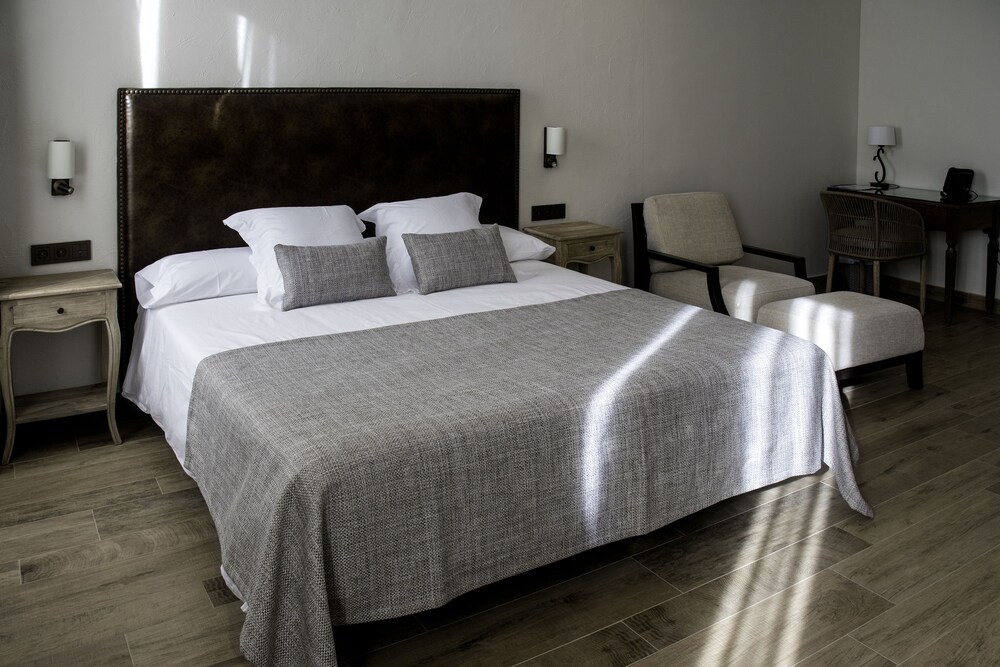 Hotel Sa Voga — 4-Star Luxury Hotel in Arenys De Mar, Spain