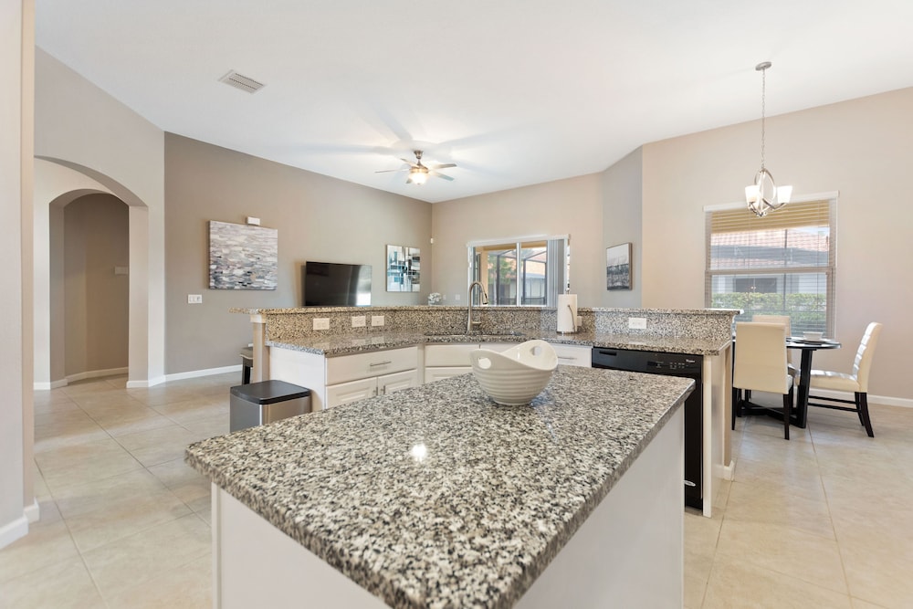 Breathe Easy at Solterra Resort by Shine Villas condo - photo 30