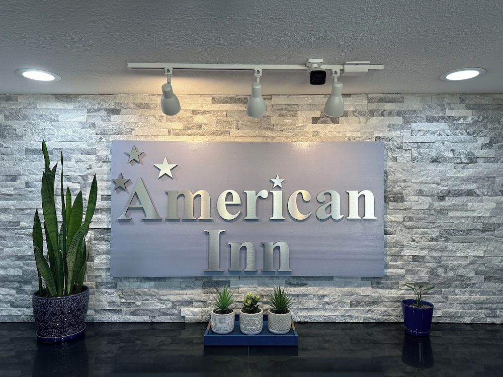 Economy Inn & Suites Cedar Rapids - photo 36