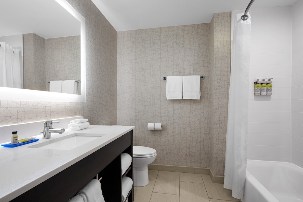 Holiday Inn Express & Suites Woodside LaGuardia Airport by IHG - photo 19