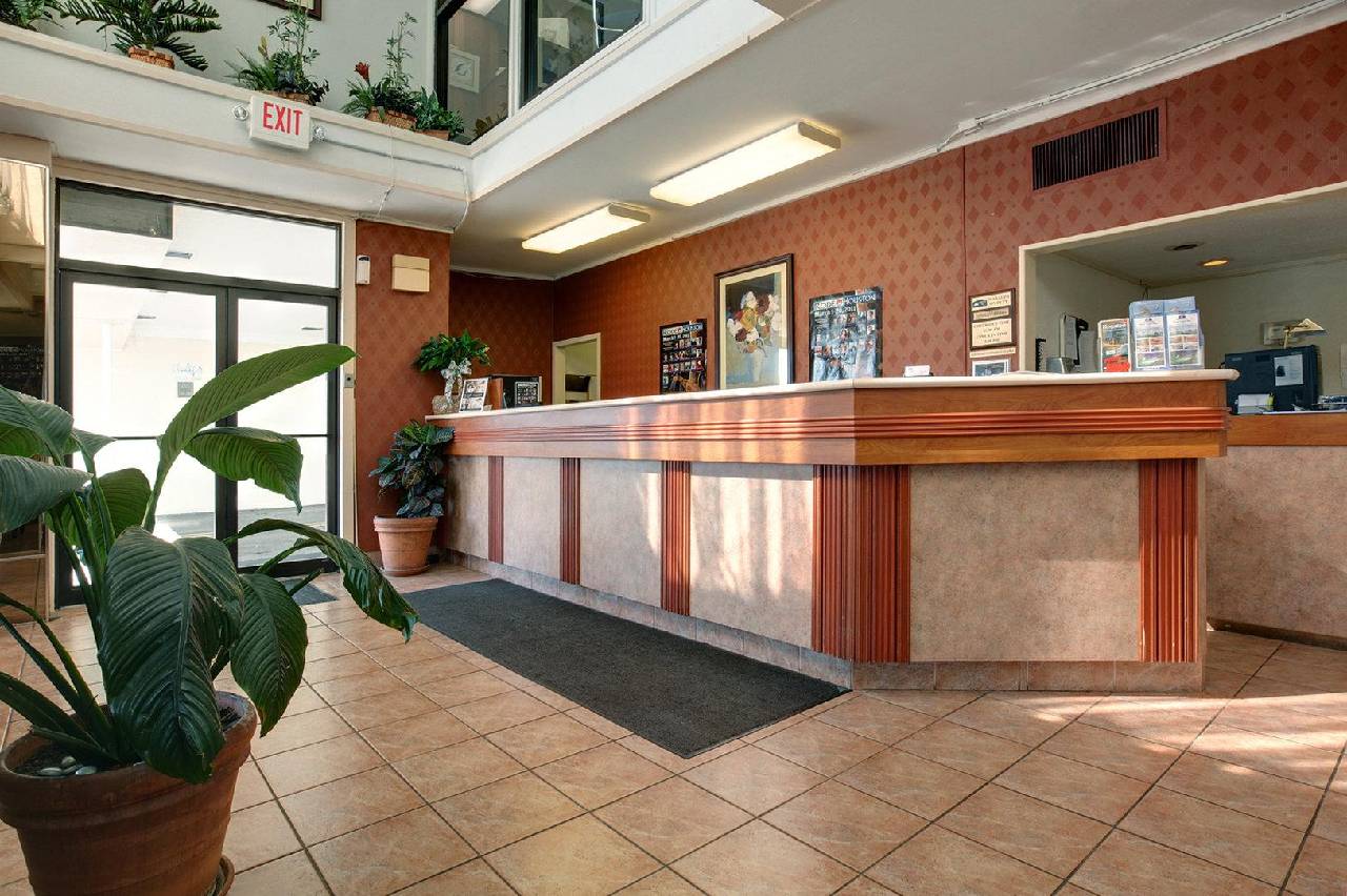 Americas Best Value Inn Texas Medical Center Reliant Park - photo 4