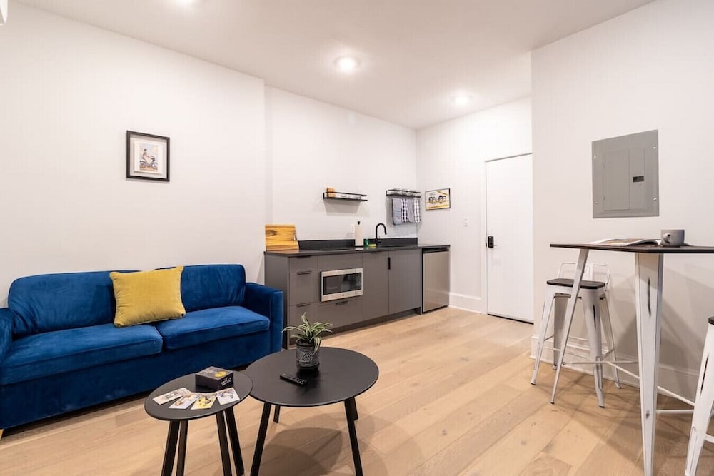 Thena Hotel Beautiful 1 Bedroom - photo 15